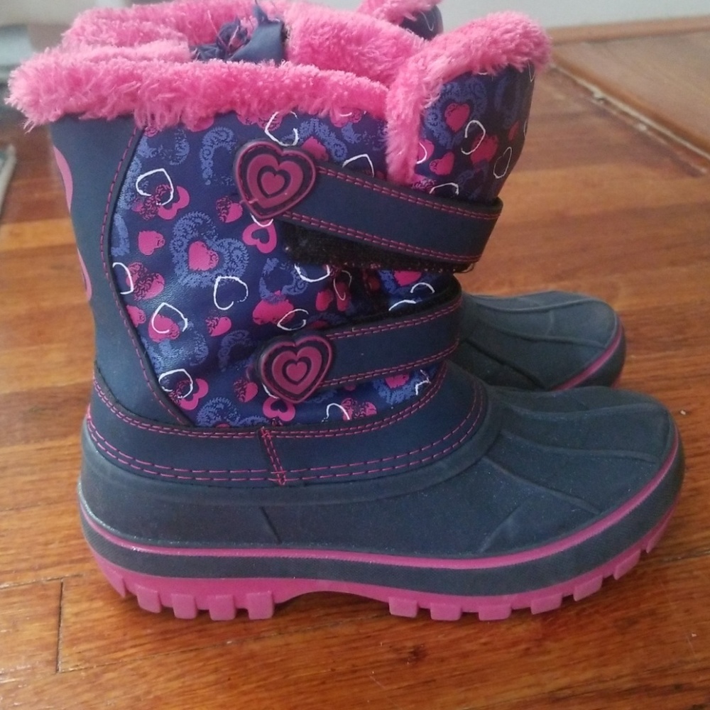 Girls winter/ snow boots size 2